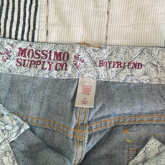 Mossimo Supply Co. - Picture 6 of 12